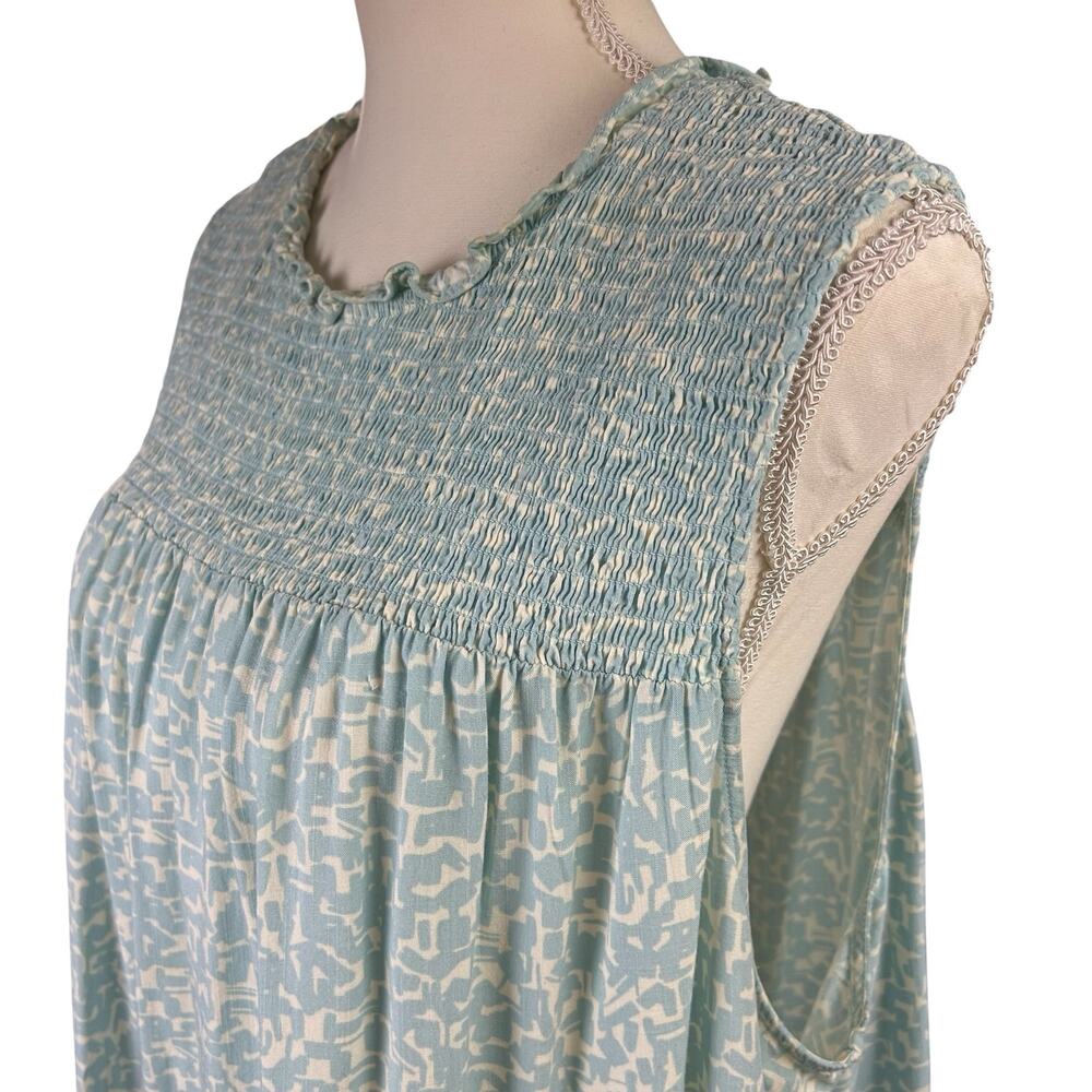 Ava & Viv Top Size 3X Light Blue White Smocked Rayon Cottage Boho Ruffle Blouse - Picture 2 of 11
